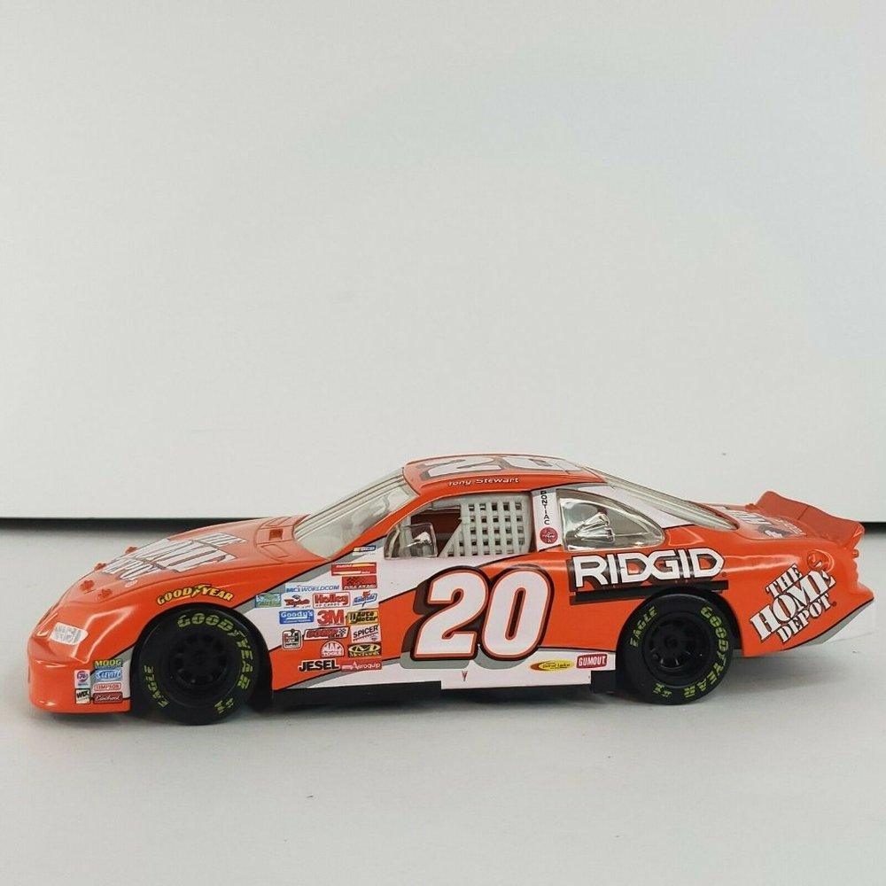 Tony Stewart 20 Husky Home Depot 1999 Pontiac Grand Prix 1/24 Action NO BOX